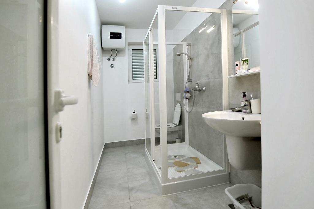 Luxury Apartment Брела Экстерьер фото