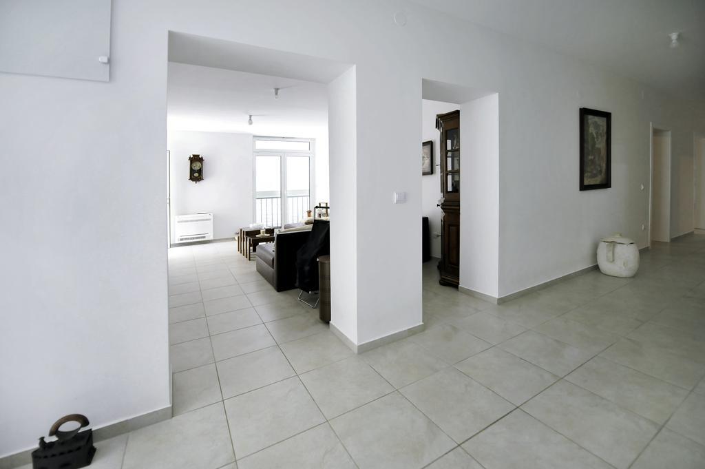 Luxury Apartment Брела Экстерьер фото