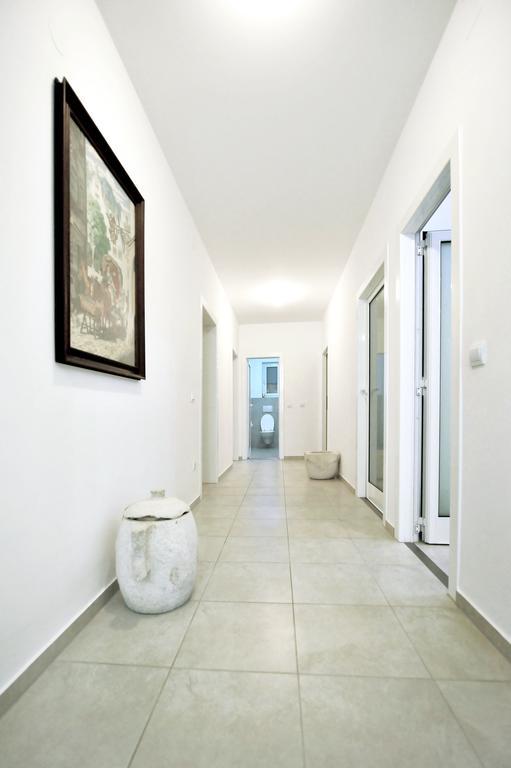 Luxury Apartment Брела Экстерьер фото
