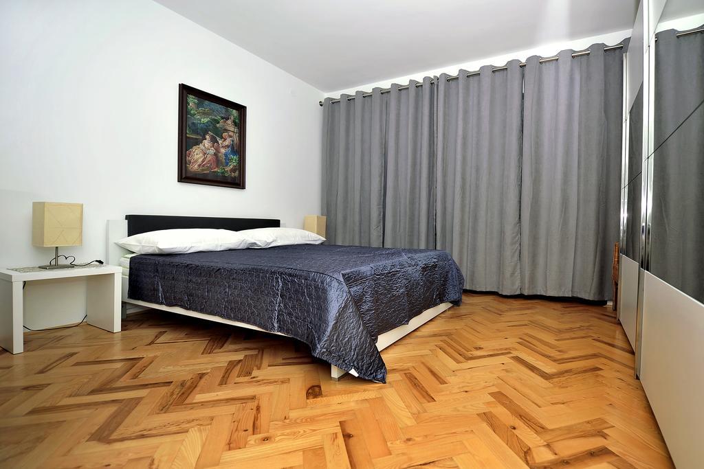 Luxury Apartment Брела Экстерьер фото